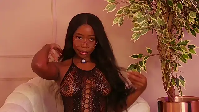 SeleneLune_ live cam on StripChat
