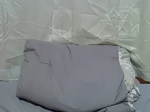 Pretty_gina01 live cam on StripChat