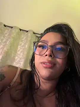 Samantha_Bernardo live cam on StripChat