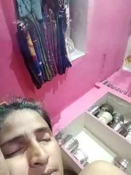 kumari_hot