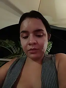 julieth_hot-69's live room