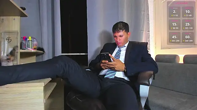 Hideintheoffice