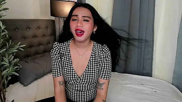asianhugecockjulia webcam
