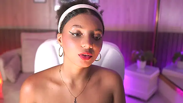 BrianaLane webcam