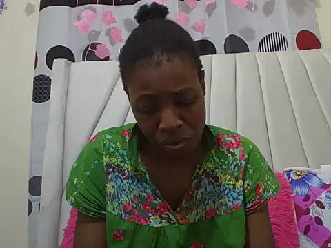 Eebony_Bubbly
