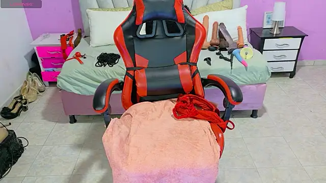 VanessaHard_ass
