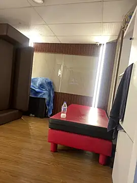 Eva_Feller69