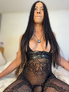 Model: Pretty7Odette