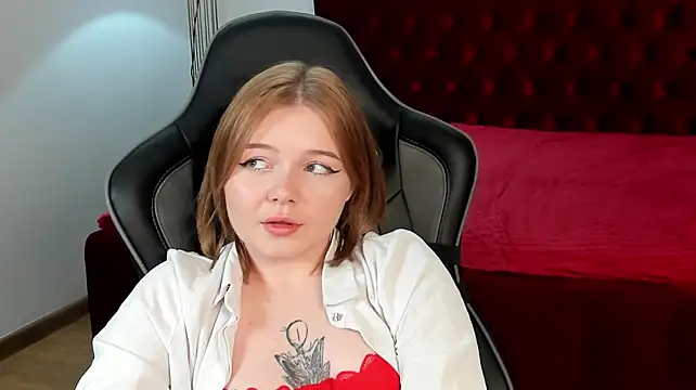 ElinaVale