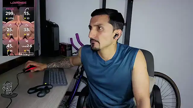 Marck_Muscle live cam on StripChat