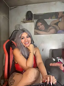 innocenttemplegirl webcam