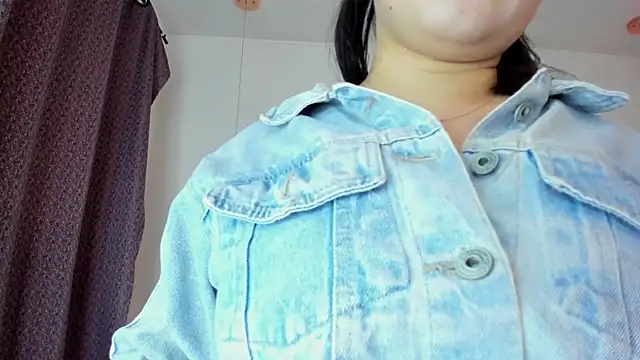 Malu_M live cam on StripChat