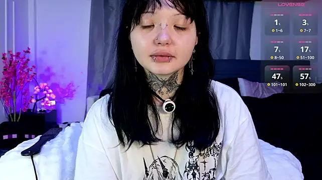 Lein_Bone live cam on StripChat