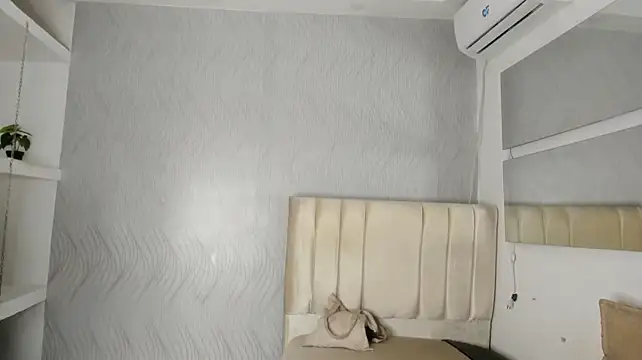 Eileen_luque live cam on StripChat