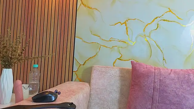 Mara_Bigboobs