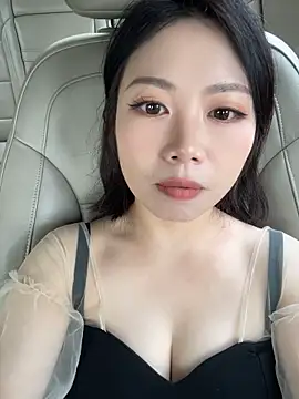 YummyLoveYou webcam