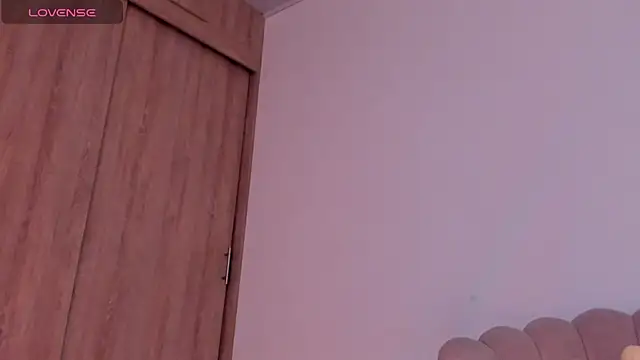 caroliinna_ webcam
