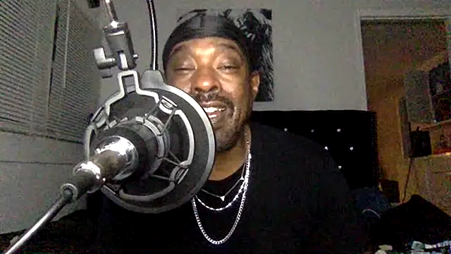 BigDaddyDy live cam on StripChat