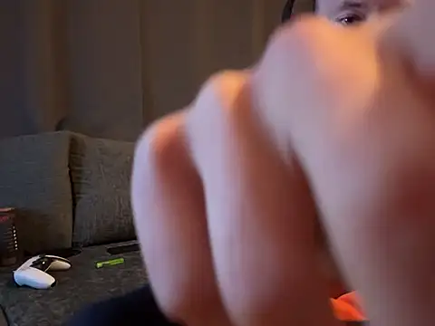 IRISHLONGDONG live sex cam
