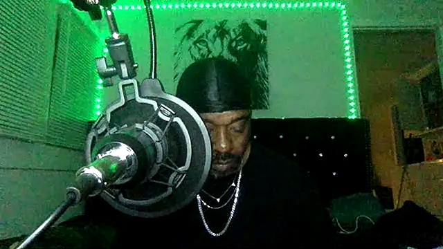 BigDaddyDy webcam