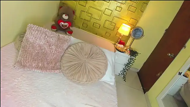 Julia_Haye webcam