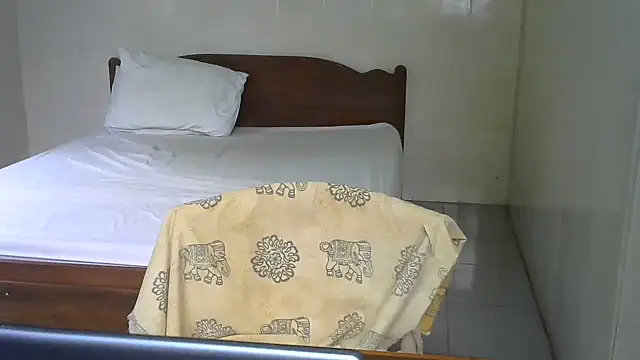 HotHunkHarry webcam
