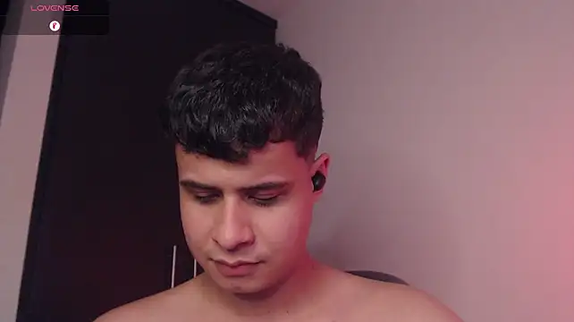 BjornSteel live cam on StripChat