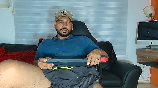 luis_23hot