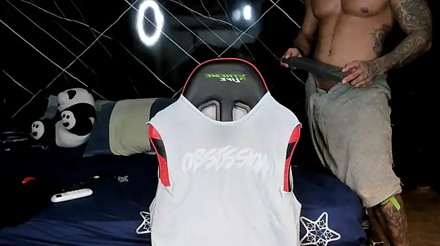 JackMclain live sex cam