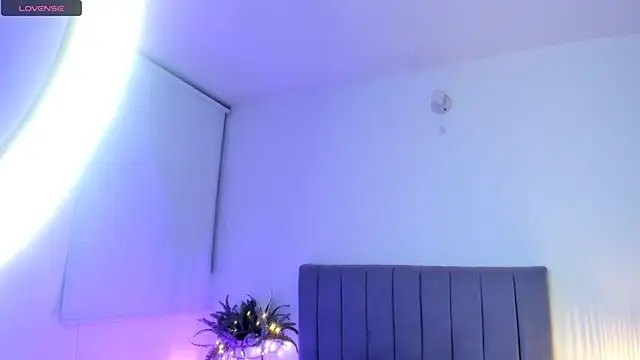 Sophie_connors's live stream