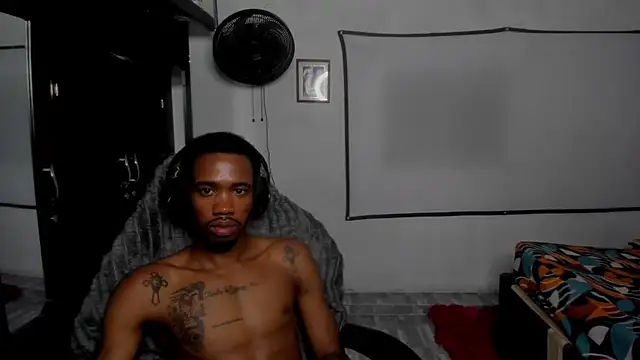 Kofi_exotic_2