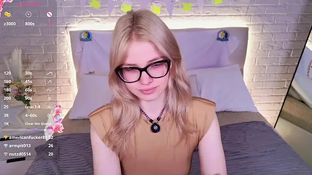 ChloeWells webcam