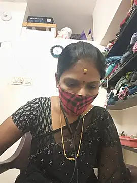 Tamil_Yalini12