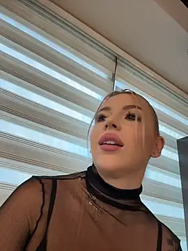 IveySin webcam