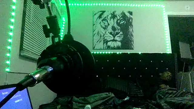 BigDaddyDy webcam