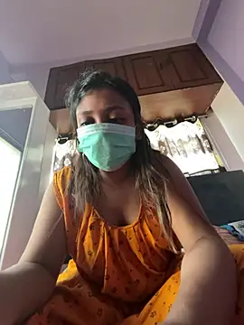 Yourhornynightmare live cam preview
