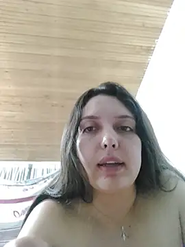 Bella_Karoline