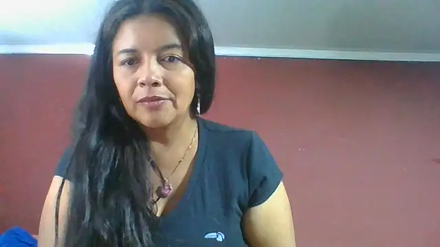 DianaOchoa_ live cam on StripChat