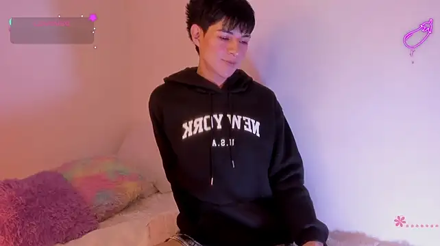 Aleaurarashii webcam
