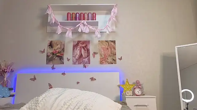 milly_lane (F young) - Hard SPANKS to make my petite ass red