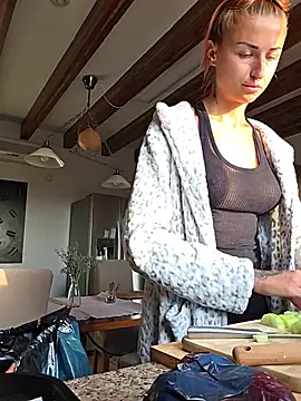 kylie_blck (F young) - Flash Tits+LivePic+1SurpriseVideo