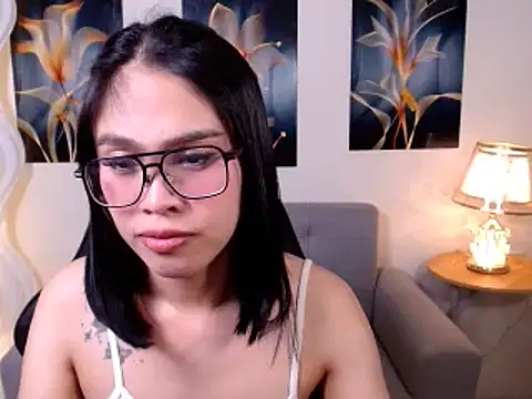 kylie_cum27