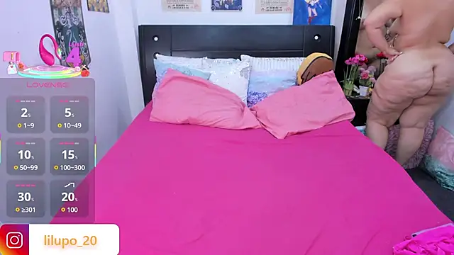 lilylunapotter live cam on StripChat