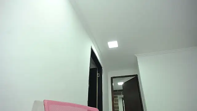 Daniela_Franchi live cam on StripChat