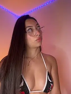 Megann_D live cam on StripChat