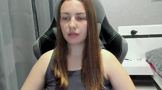 Mia_shy1