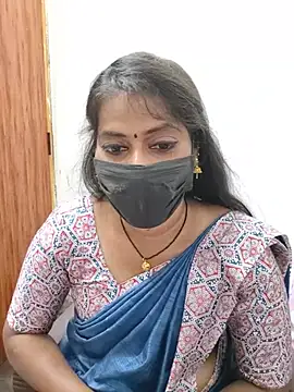 tamil_Sigappu_Roja