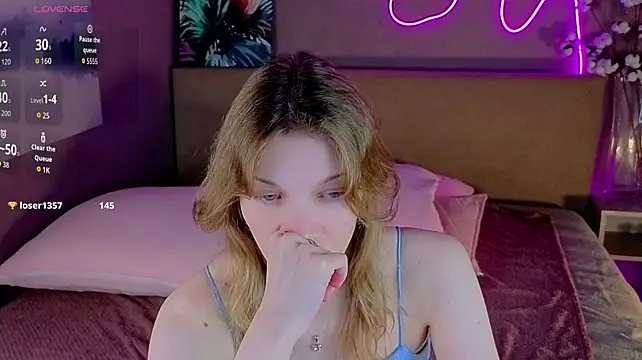Emily_Cartex