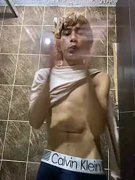 Ronny_Hot12