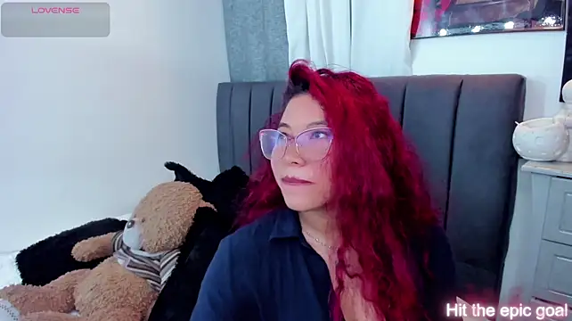 kyliejenner_hot live cam on StripChat